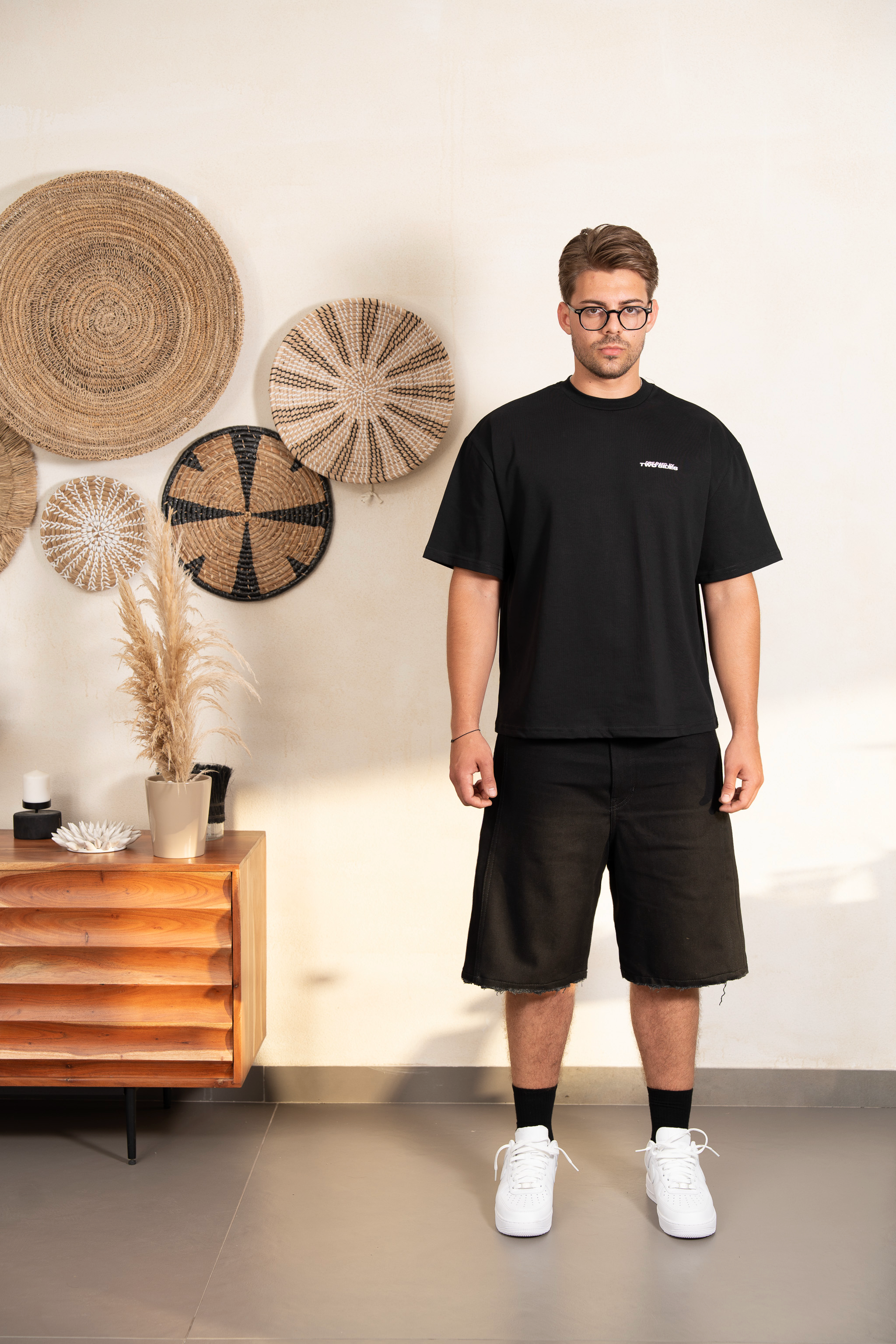 TWO SIDES BIG DREAM BLACK TEE