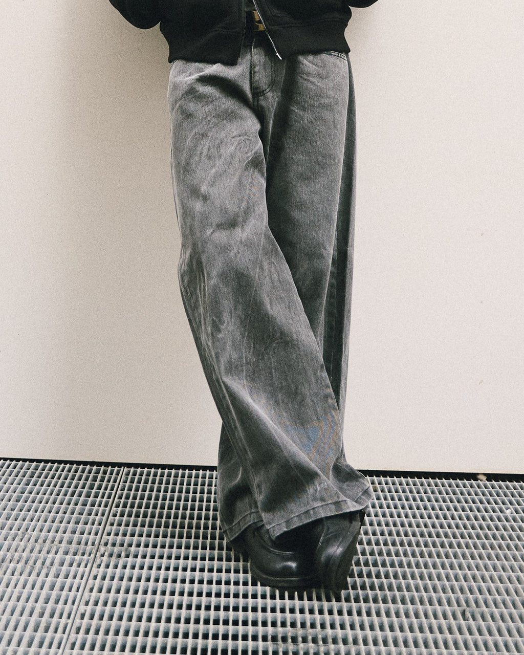 SMOKE DENIM PANTS